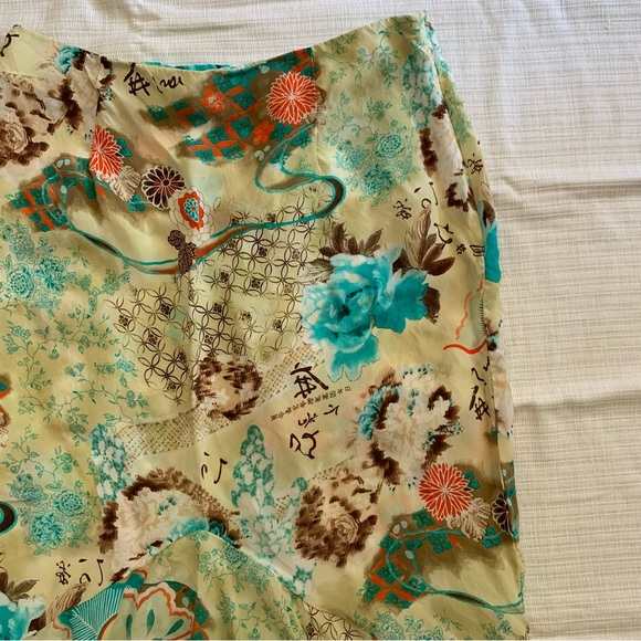 Y2K Bentley a. High-Low Skirt - Picture 2 of 6